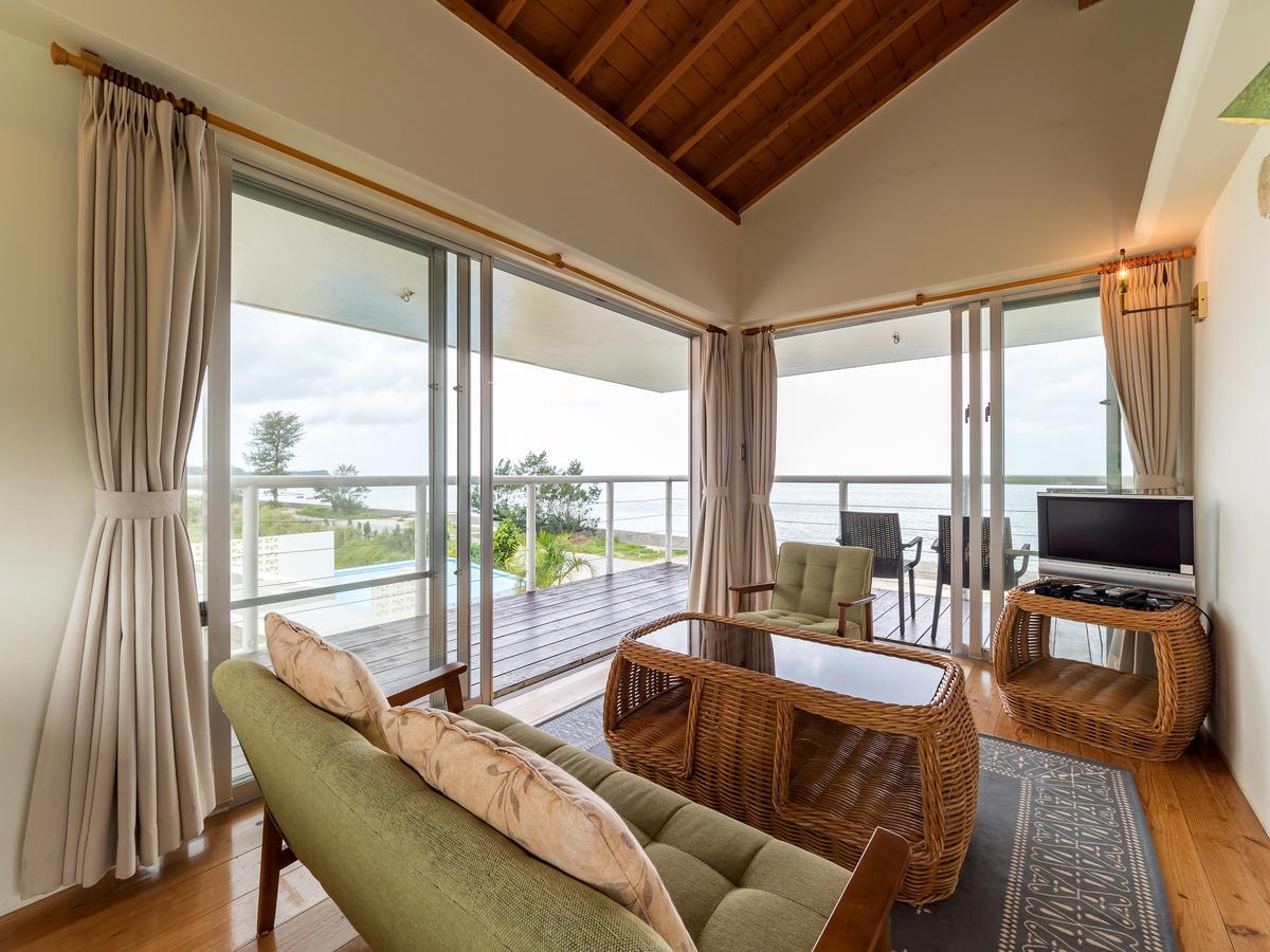 מלון נאקיג'ין Keiki Beachhouse & Cafe מראה חיצוני תמונה