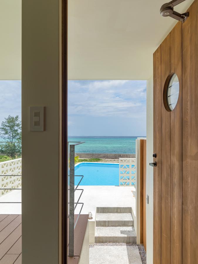 מלון נאקיג'ין Keiki Beachhouse & Cafe מראה חיצוני תמונה